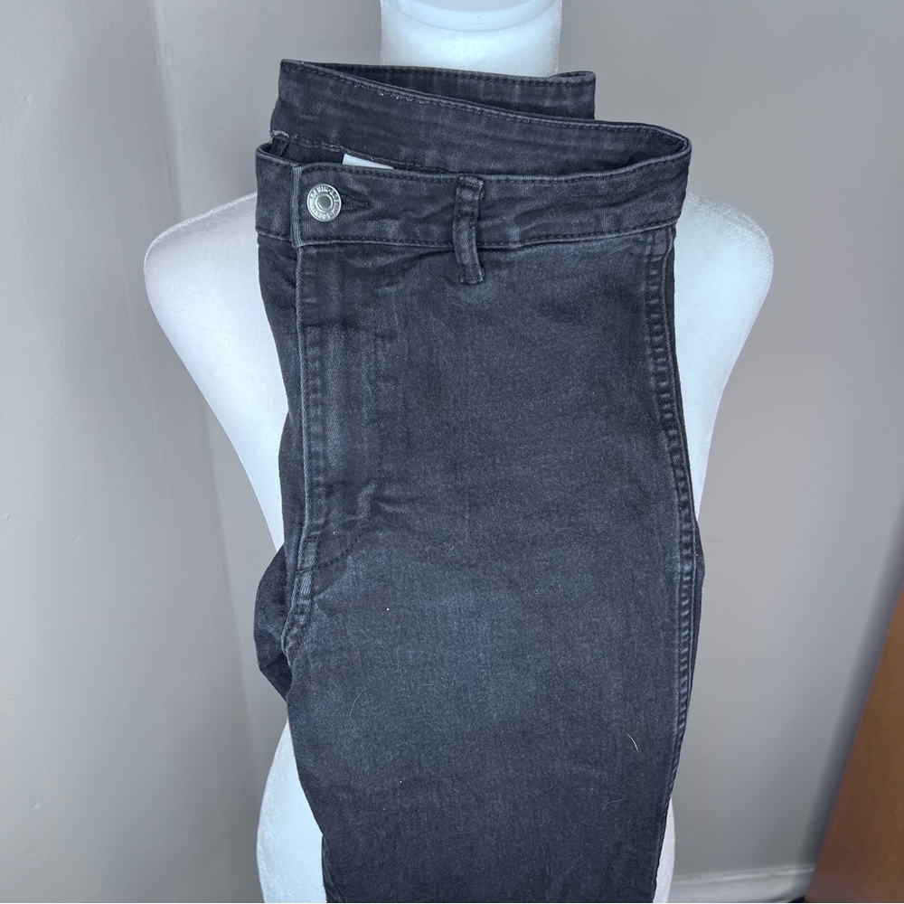 Size 29 High Waisted Black Skinny Jeans!
